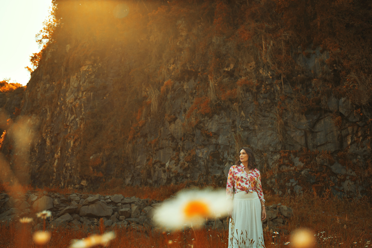 Aurora Cinabre Aline Botolini Elias Langer Aline Bortolini Fotografia Ensaio Onírico Tons quentes Ensaio fotográfico Ensaio externo Sessão de fotos Fotografia Fotógrafos em Garibaldi Garibaldi Serra Gaúcha Ensaio feminino Vale dos vinhedos Projeto de foto