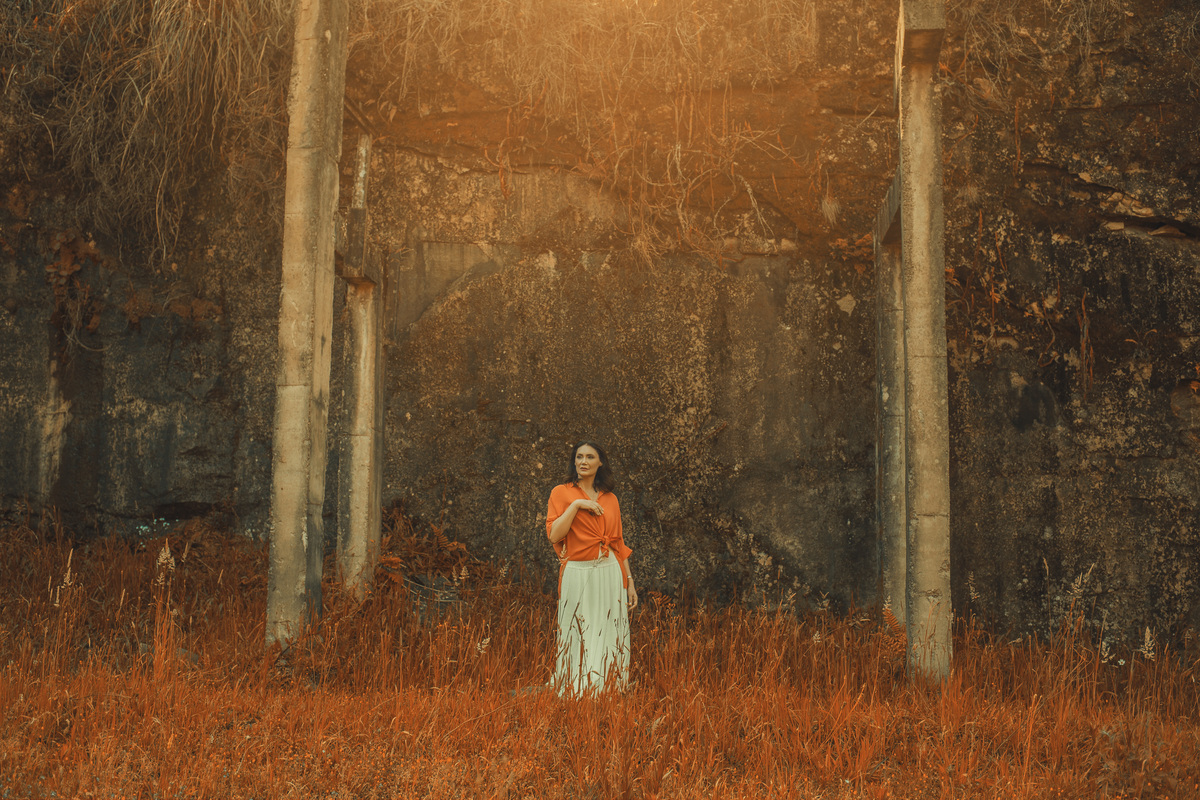 Aurora Cinabre Aline Botolini Elias Langer Aline Bortolini Fotografia Ensaio Onírico Tons quentes Ensaio fotográfico Ensaio externo Sessão de fotos Fotografia Fotógrafos em Garibaldi Garibaldi Serra Gaúcha Ensaio feminino Vale dos vinhedos Projeto de foto