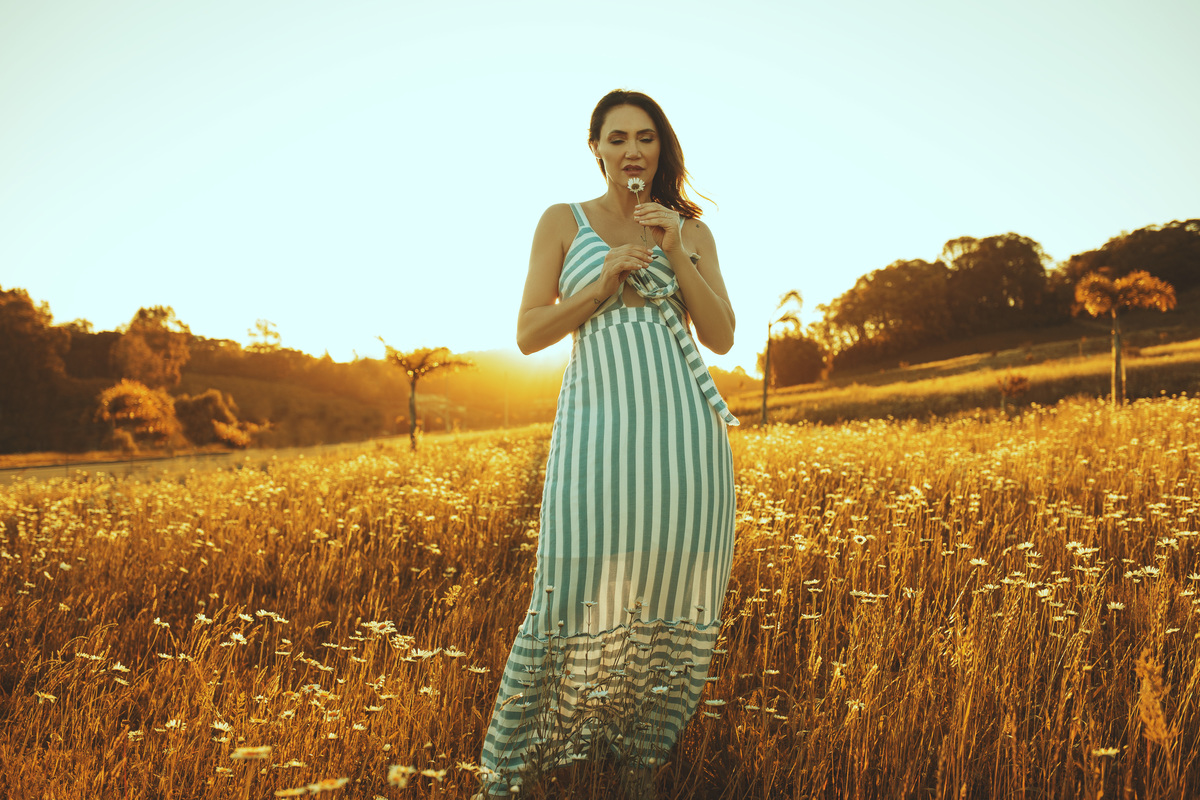 Aurora Cinabre Aline Botolini Elias Langer Aline Bortolini Fotografia Ensaio Onírico Tons quentes Ensaio fotográfico Ensaio externo Sessão de fotos Fotografia Fotógrafos em Garibaldi Garibaldi Serra Gaúcha Ensaio feminino Vale dos vinhedos Projeto de foto