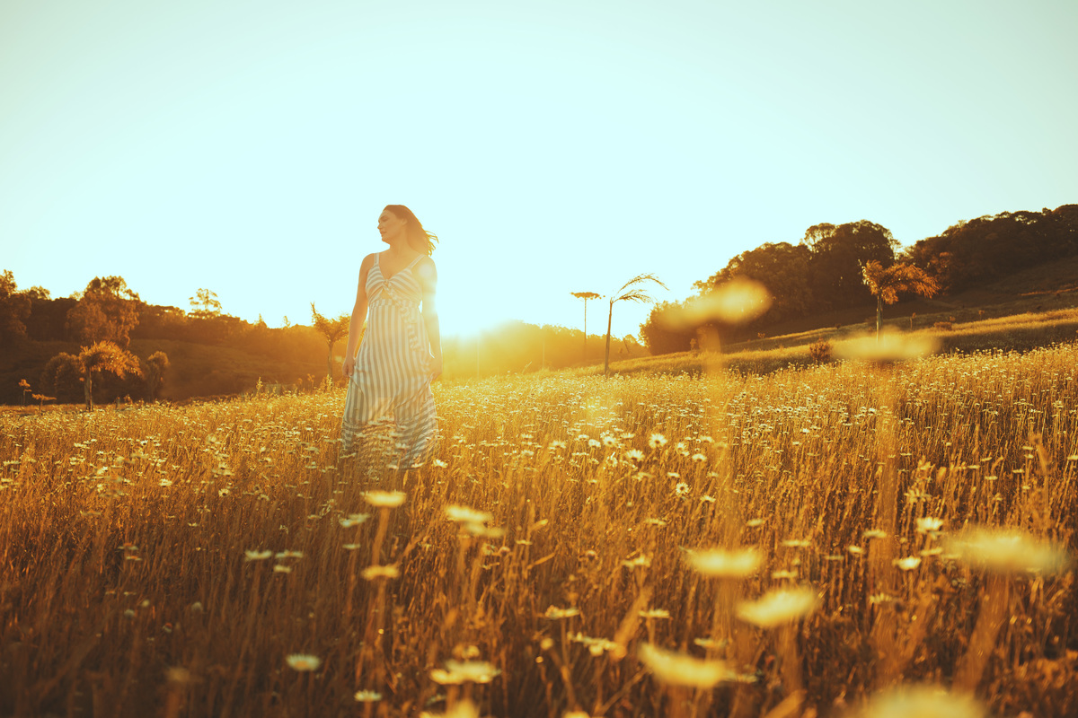 Aurora Cinabre Aline Botolini Elias Langer Aline Bortolini Fotografia Ensaio Onírico Tons quentes Ensaio fotográfico Ensaio externo Sessão de fotos Fotografia Fotógrafos em Garibaldi Garibaldi Serra Gaúcha Ensaio feminino Vale dos vinhedos Projeto de foto