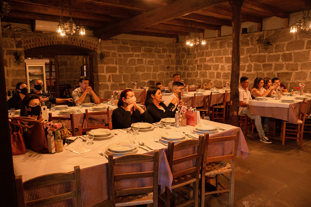 Formatura colação de grau fotografia de formatura festa de formatura psicologia aline bortolini fotografia cantina tonet eventos vale dos vinhedos garibaldi bento gonçalves 