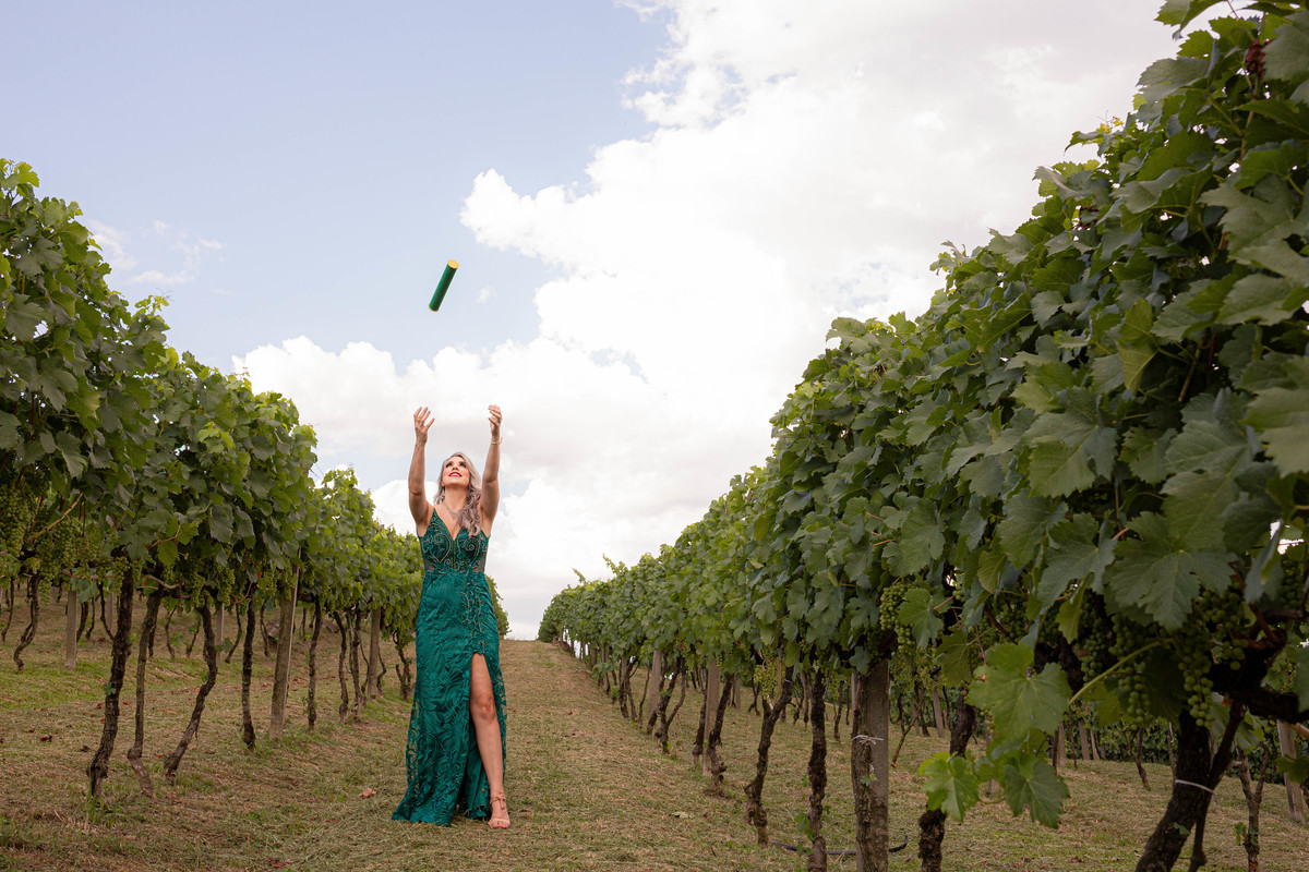 Formatura colação de grau ensaio pré formatura ensaio de formatura formei formandos 2021 Aline Bortolini Fotografia Fotógrafos no Vale dos Vinhedos Fotógrafos em Garibaldi Fotógrafos em Bento Gonçalves 