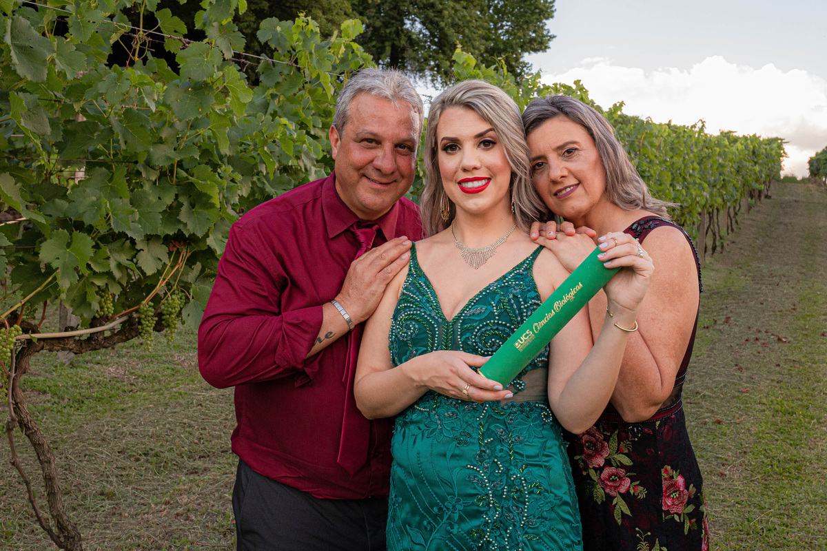 Formatura colação de grau ensaio pré formatura ensaio de formatura formei formandos 2021 Aline Bortolini Fotografia Fotógrafos no Vale dos Vinhedos Fotógrafos em Garibaldi Fotógrafos em Bento Gonçalves 