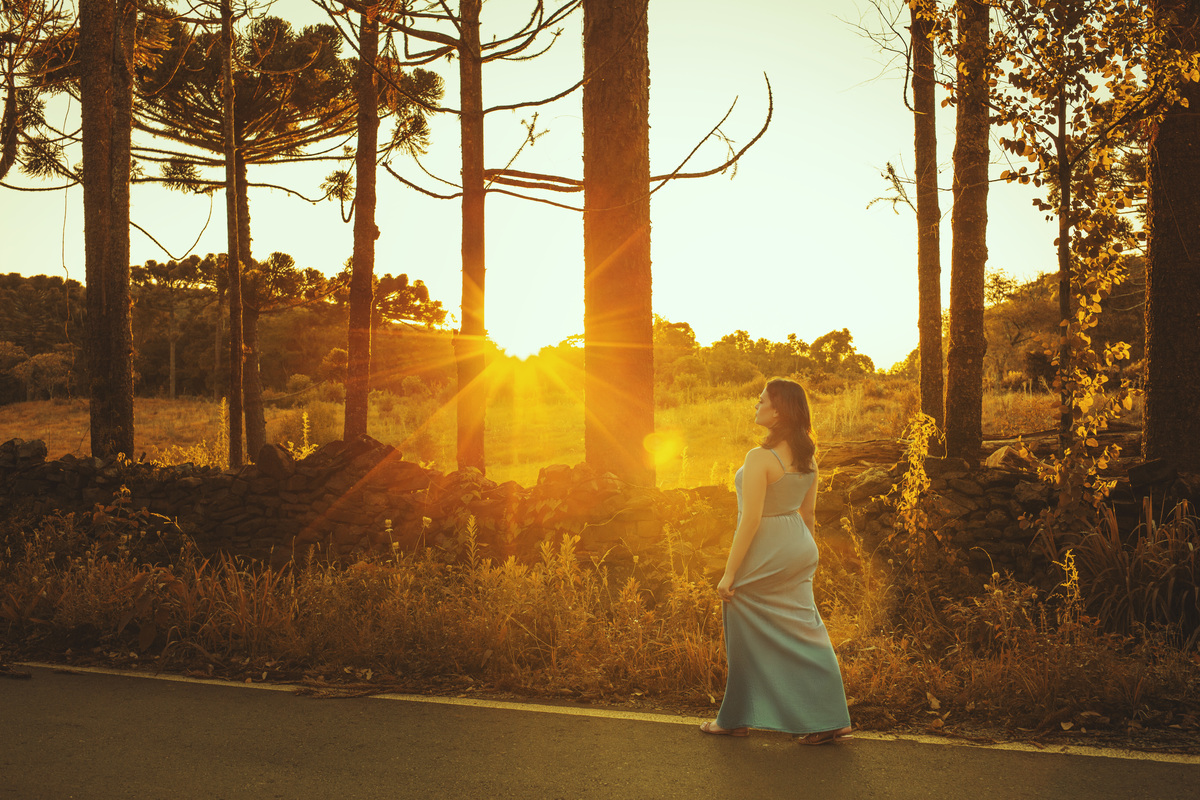 Aurora Cinabre Aline Botolini Elias Langer Aline Bortolini Fotografia Ensaio Onírico Tons quentes Ensaio fotográfico Ensaio externo Sessão de fotos Fotografia Fotógrafos em Garibaldi Garibaldi Serra Gaúcha Ensaio feminino Vale dos vinhedos Projeto de foto