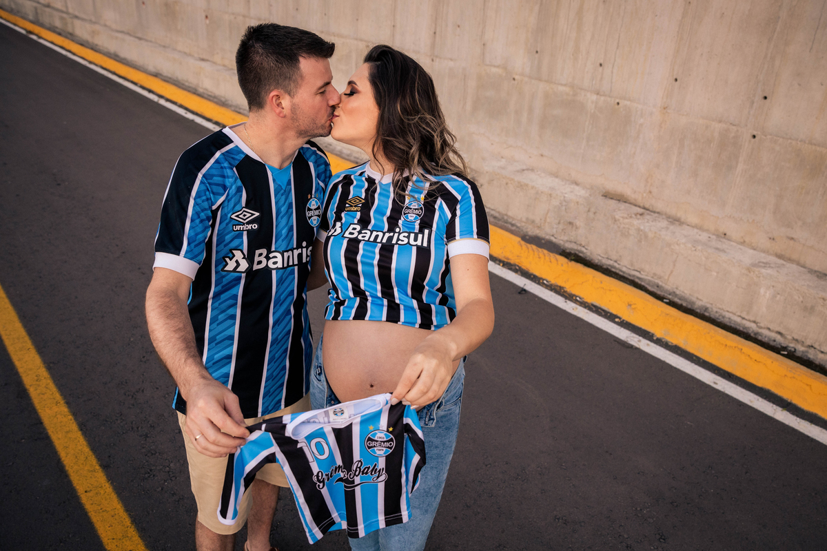 Ensaio Gestante Gestação  Bebê à Bordo Fotografia de gestante Fotógrafos em Garibaldi Fotografia em garibaldi Aline Bortolini Aline Bortolini Fotografia Fotografia em Bento Gonçalves Doce espera Fotografia no vale dos vinhedos Mãe de menino