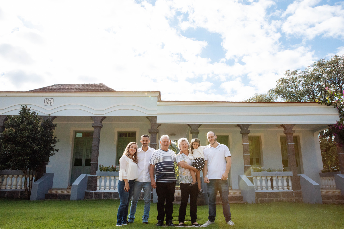 crianças infantil aline bortolini fotografia fotógrafa em garibaldi fotografia garibaldi fotografia externa fotos em família fotografia infantil vale dos vinhedos serra gaúcha porto seguro amor e afeto 