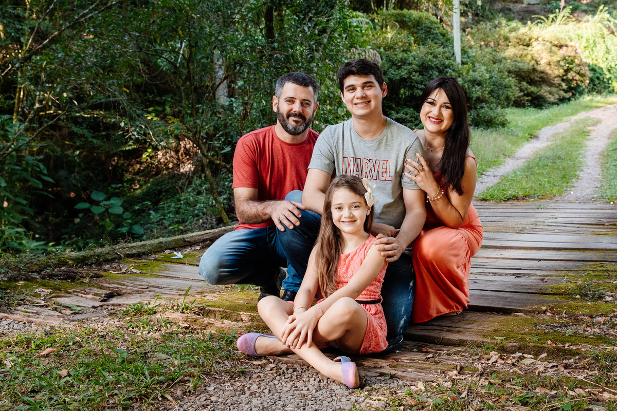 
crianças infantil aline bortolini fotografia fotógrafa em garibaldi fotografia garibaldi fotografia externa fotos em família fotografia infantil vale dos vinhedos serra gaúcha porto seguro amor e afeto Caminhos de pedra casa de bona 