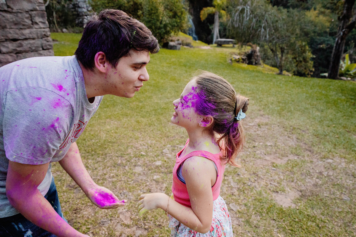 
crianças infantil aline bortolini fotografia fotógrafa em garibaldi fotografia garibaldi fotografia externa fotos em família fotografia infantil vale dos vinhedos serra gaúcha porto seguro amor e afeto Caminhos de pedra casa de bona 