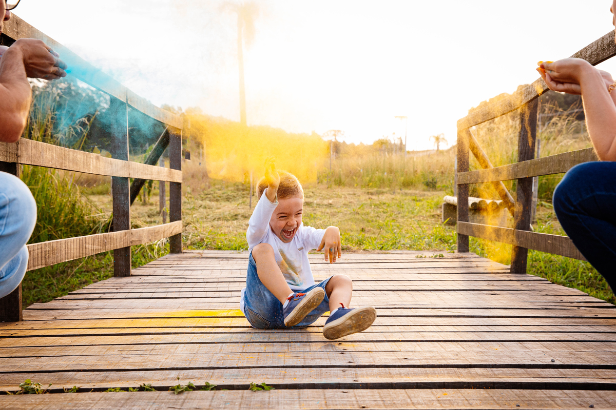 crianças infantil aline bortolini fotografia fotógrafa em garibaldi fotografia garibaldi fotografia externa fotos em família fotografia infantil vale dos vinhedos serra gaúcha porto seguro amor e afeto Essência porto seguro, virtudes, lar, família