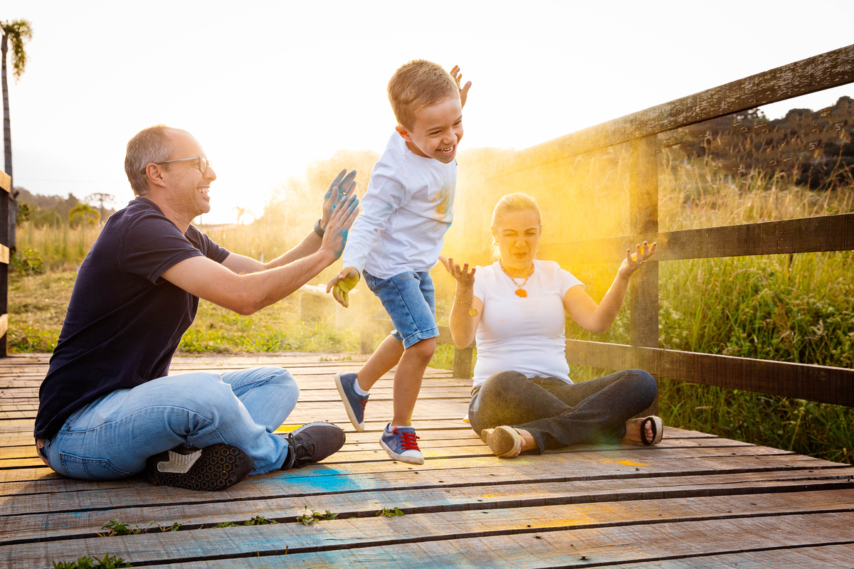 crianças infantil aline bortolini fotografia fotógrafa em garibaldi fotografia garibaldi fotografia externa fotos em família fotografia infantil vale dos vinhedos serra gaúcha porto seguro amor e afeto Essência porto seguro, virtudes, lar, família