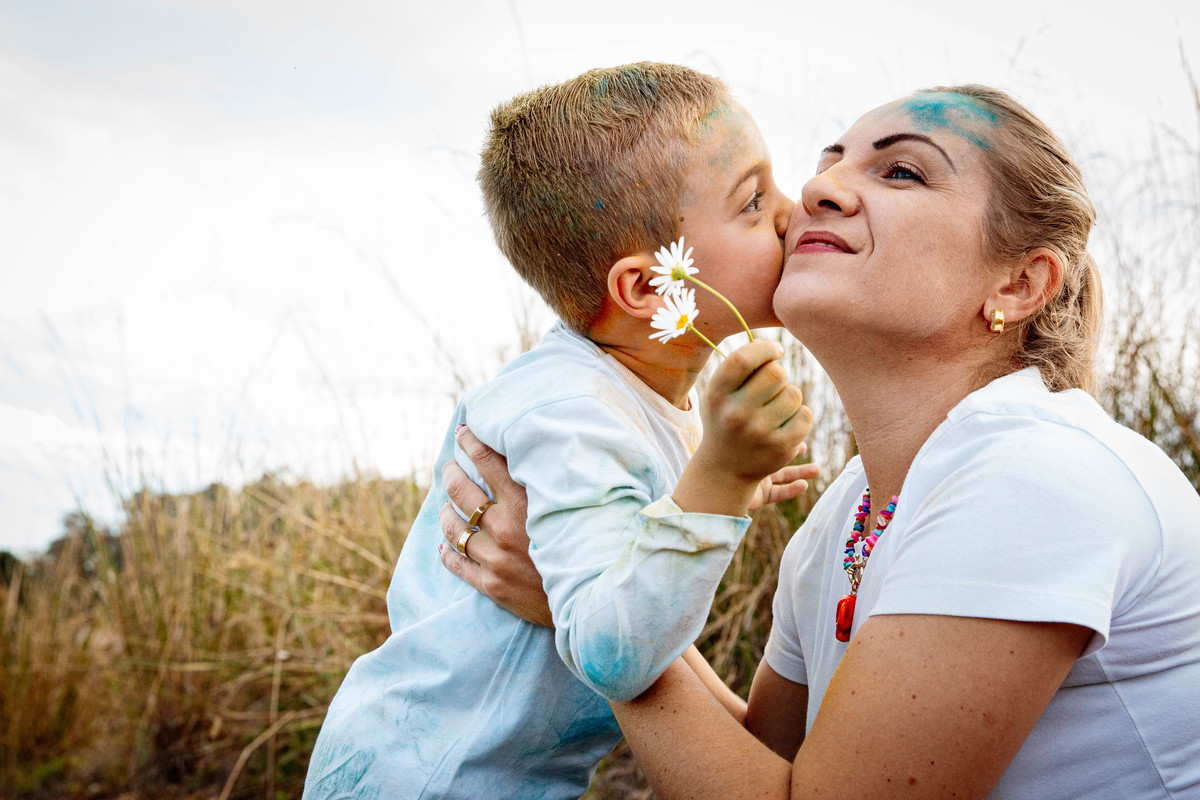 crianças infantil aline bortolini fotografia fotógrafa em garibaldi fotografia garibaldi fotografia externa fotos em família fotografia infantil vale dos vinhedos serra gaúcha porto seguro amor e afeto Essência porto seguro, virtudes, lar, família
