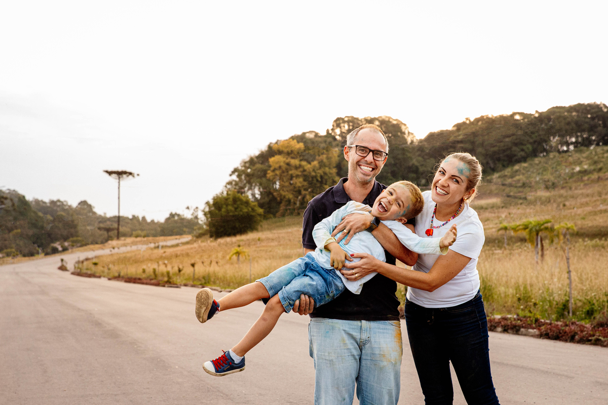 crianças infantil aline bortolini fotografia fotógrafa em garibaldi fotografia garibaldi fotografia externa fotos em família fotografia infantil vale dos vinhedos serra gaúcha porto seguro amor e afeto Essência porto seguro, virtudes, lar, família