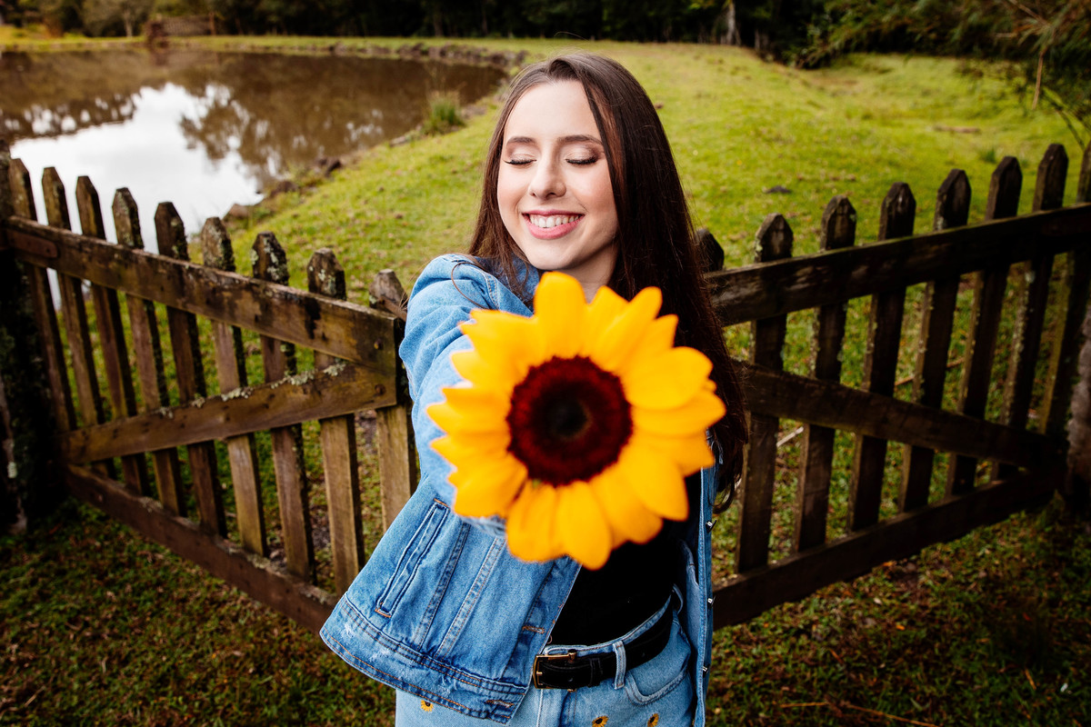 Ensaio externo ensaio de 15 15 anos ensaio fotográfico Serra Gaúcha Debutantes Aline Bortolini fotografia garibaldi - RS Vale dos Vinhedos Aline Bortolini Fotografia meu 15 villa fitarelli 2021 debutante inverno fotografia externa fotografia de família 