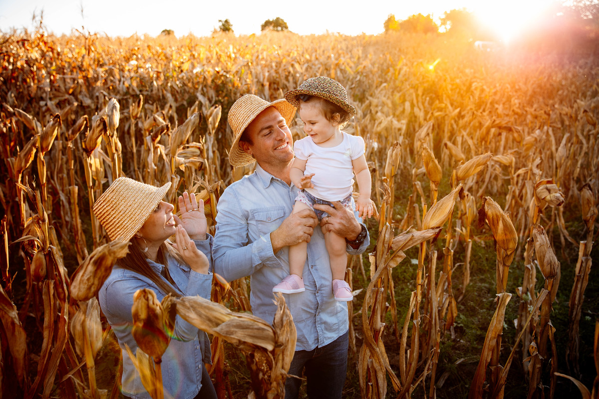 crianças infantil aline bortolini fotografia fotógrafa em garibaldi fotografia garibaldi fotografia externa fotos em família fotografia infantil vale dos vinhedos serra gaúcha porto seguro amor e afeto Essência porto seguro, virtudes, lar, família 