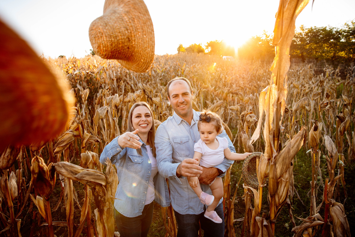 crianças infantil aline bortolini fotografia fotógrafa em garibaldi fotografia garibaldi fotografia externa fotos em família fotografia infantil vale dos vinhedos serra gaúcha porto seguro amor e afeto Essência porto seguro, virtudes, lar, família 