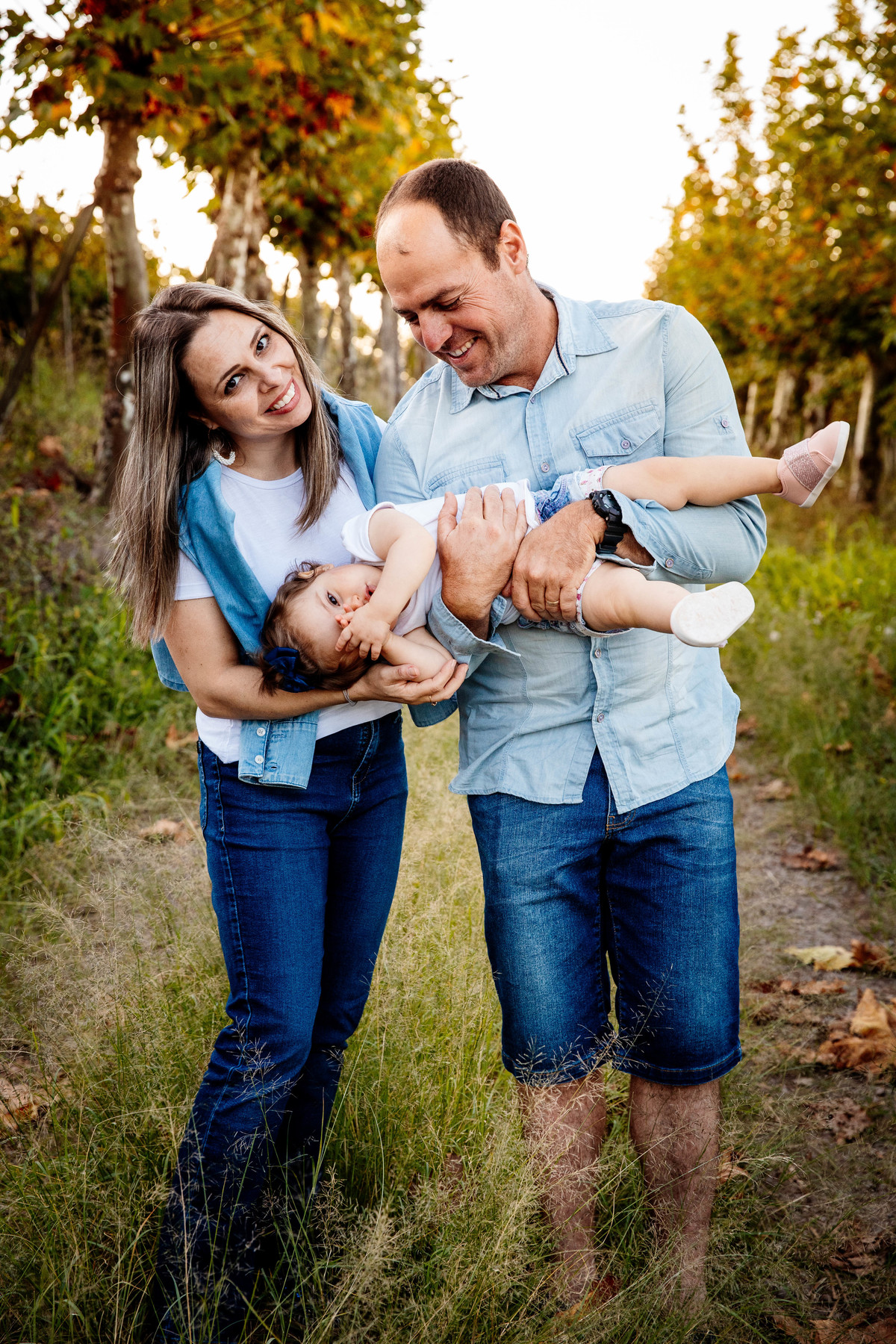 crianças infantil aline bortolini fotografia fotógrafa em garibaldi fotografia garibaldi fotografia externa fotos em família fotografia infantil vale dos vinhedos serra gaúcha porto seguro amor e afeto Essência porto seguro, virtudes, lar, família 