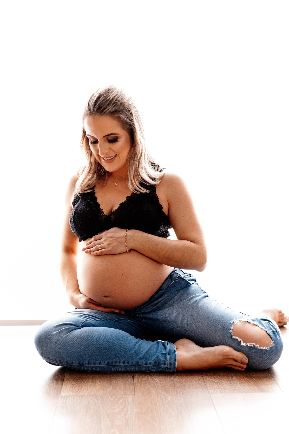 Ensaio Gestante Gestação  Bebê à Bordo Fotografia de gestante Fotógrafos em Garibaldi Fotografia em garibaldi Aline Bortolini Aline Bortolini Fotografia Fotografia em Bento Gonçalves Doce espera Fotografia no vale dos vinhedos Mãe de menino dog família