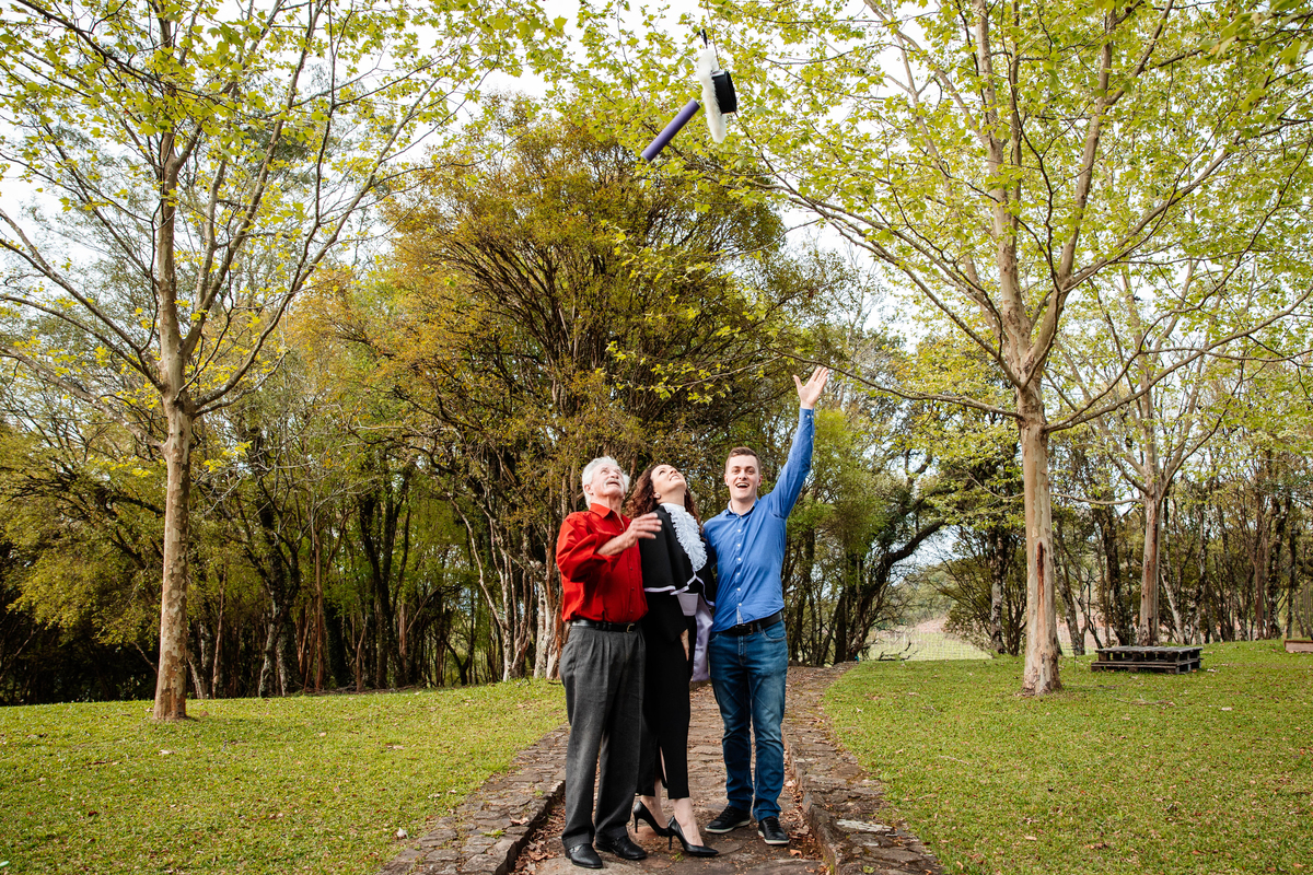 Formatura colação de grau fotografia de formatura festa de formatura  aline bortolini fotografia eventos vale dos vinhedos garibaldi bento gonçalves Carlos Barbosa publicidade e propaganda fsg 