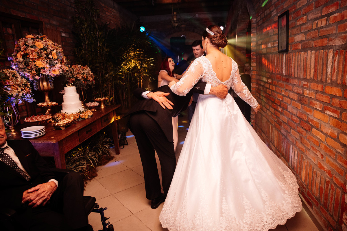 Aline Bortolini Fotografia

Fotógrafo no vale dos vinhedos

Case na Serra Gaúcha

casamento em Garibaldi 