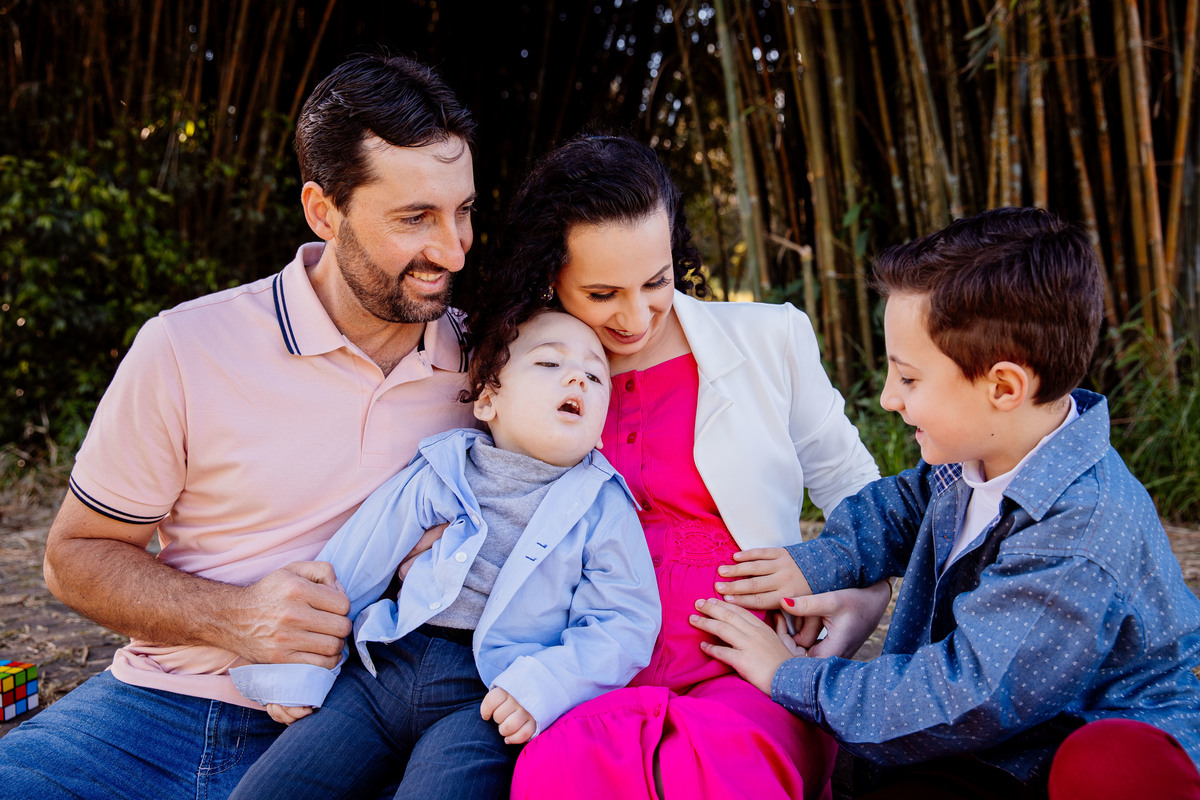 Ensaio Gestante Gestação  Bebê à Bordo Fotografia de gestante Fotógrafos em Garibaldi Fotografia em garibaldi Aline Bortolini Aline Bortolini Fotografia Fotografia em Bento Gonçalves Doce espera Fotografia no vale dos vinhedos Mãe de menino família
