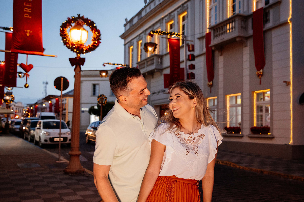 Vinhedos Amor História Fotografia Aline Bortolini Fotografia Fotógrafo no vale dos vinhedos Case na Serra Gaúcha Garibaldi Bento Gonçalves Ensaio de casal Ensaio externo Bodas de prata Vinho Celebração
