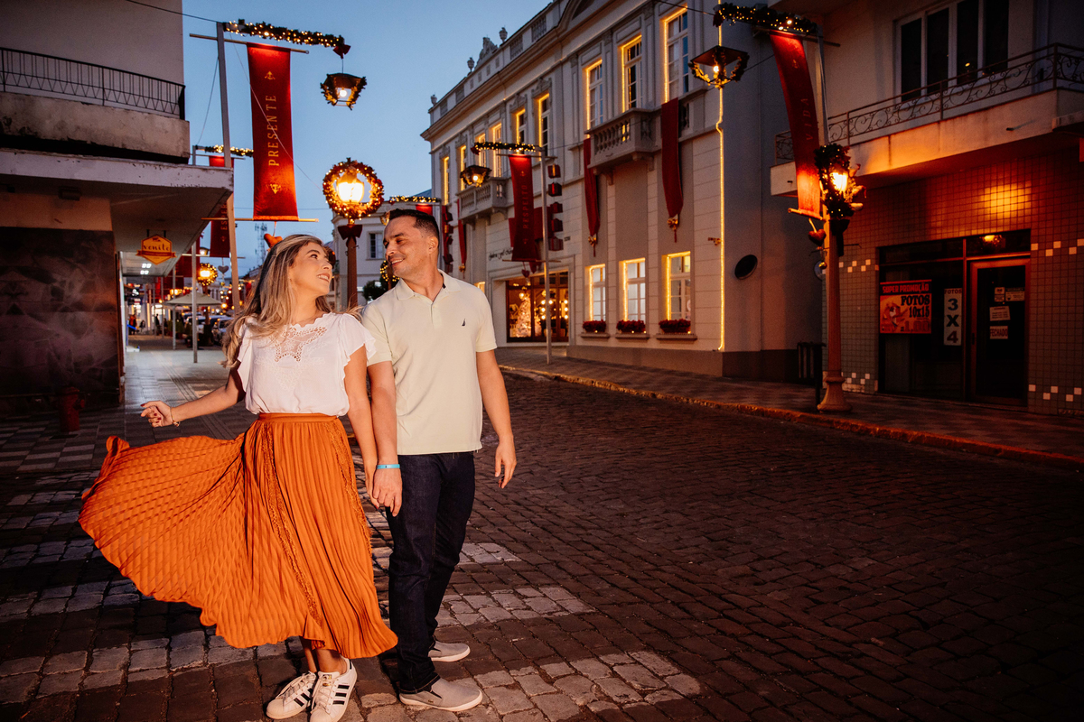 Vinhedos Amor História Fotografia Aline Bortolini Fotografia Fotógrafo no vale dos vinhedos Case na Serra Gaúcha Garibaldi Bento Gonçalves Ensaio de casal Ensaio externo Bodas de prata Vinho Celebração