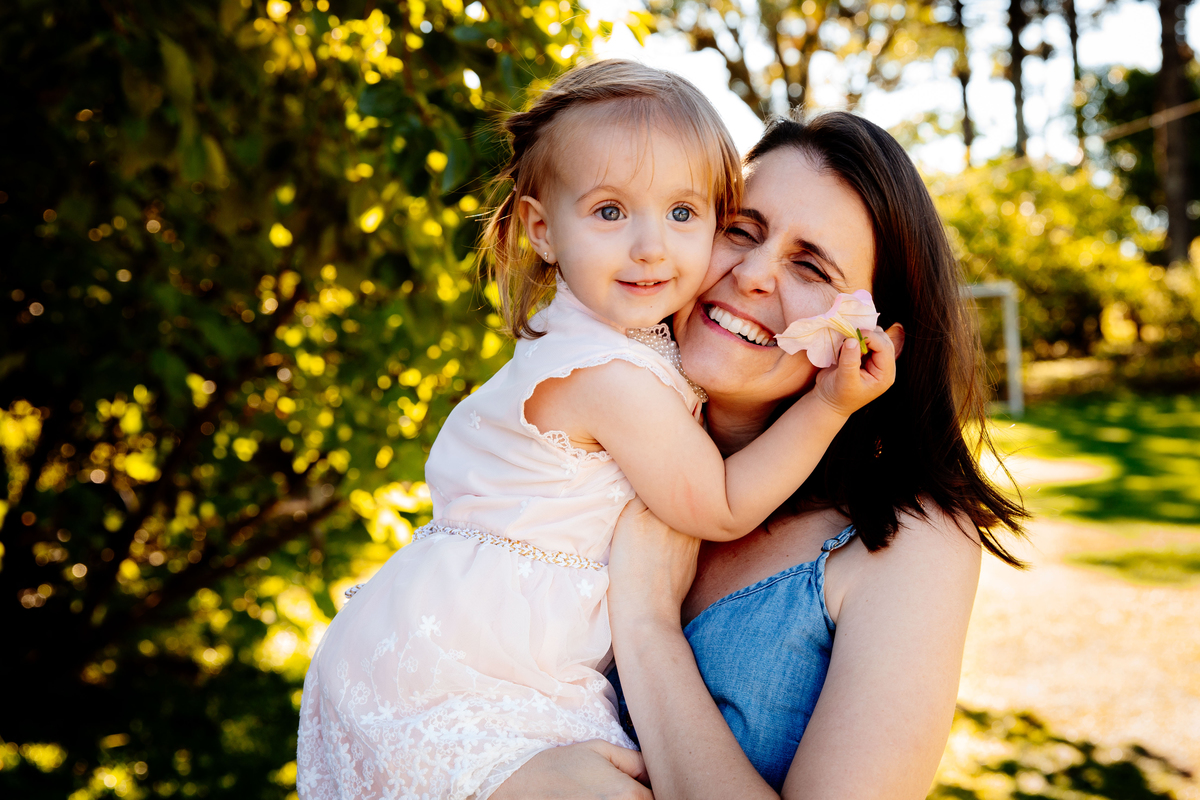 crianças infantil aline bortolini fotografia fotógrafa em garibaldi fotografia garibaldi fotografia externa fotos em família fotografia infantil vale dos vinhedos serra gaúcha porto seguro amor e afeto Essência porto seguro, virtudes, lar, família 