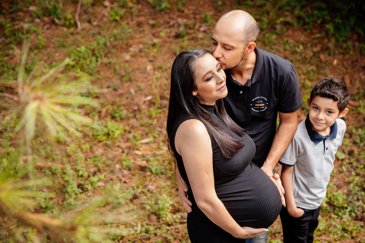 Ensaio Gestante Gestação  Bebê à Bordo Fotografia de gestante Fotógrafos em Garibaldi Fotografia em garibaldi Aline Bortolini Aline Bortolini Fotografia Fotografia em Bento Gonçalves Doce espera Fotografia no vale dos vinhedos Mãe de menino família