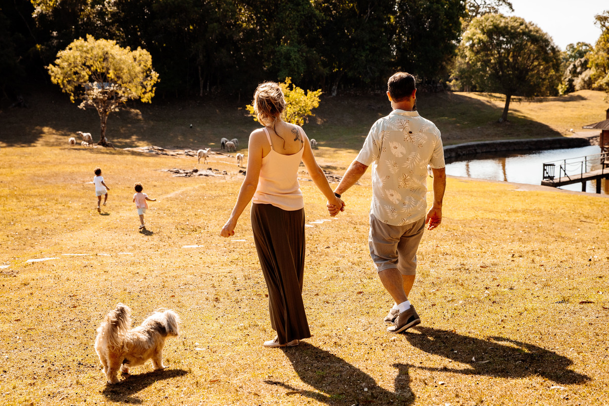 crianças infantil aline bortolini fotografia fotógrafa em garibaldi fotografia garibaldi fotografia externa fotos em família fotografia infantil vale dos vinhedos serra gaúcha porto seguro amor e afeto Essência porto seguro, virtudes, lar, família 