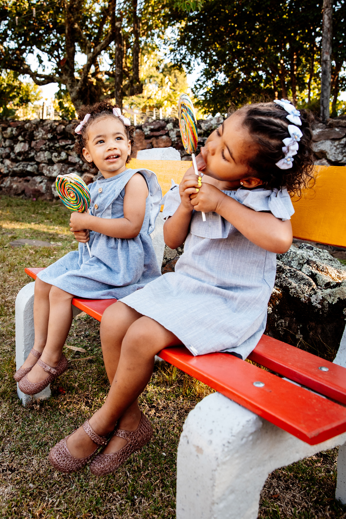 crianças infantil aline bortolini fotografia fotógrafa em garibaldi fotografia garibaldi fotografia externa fotos em família fotografia infantil vale dos vinhedos serra gaúcha porto seguro amor e afeto Essência porto seguro, virtudes, lar, família 