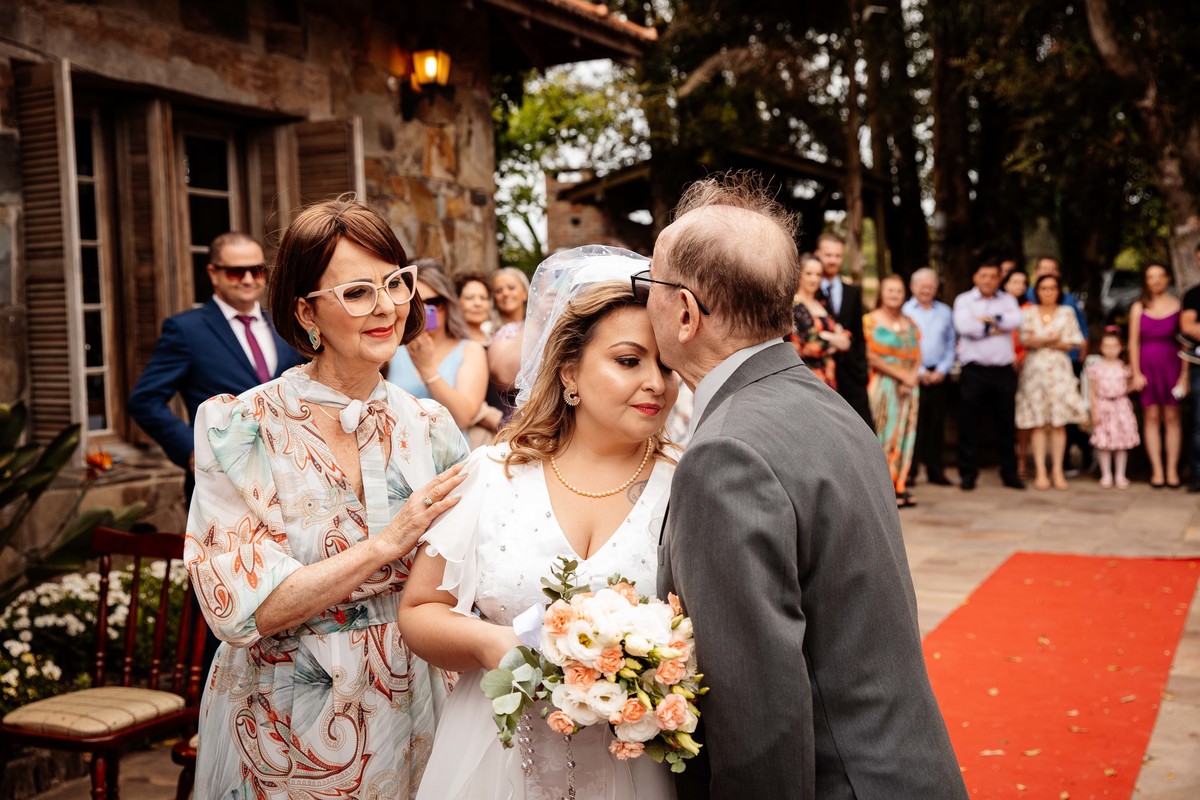 Aline Bortolini Fotografia
Fotógrafo no vale dos vinhedos
Case na Serra Gaúcha
casamento em Garibaldi 