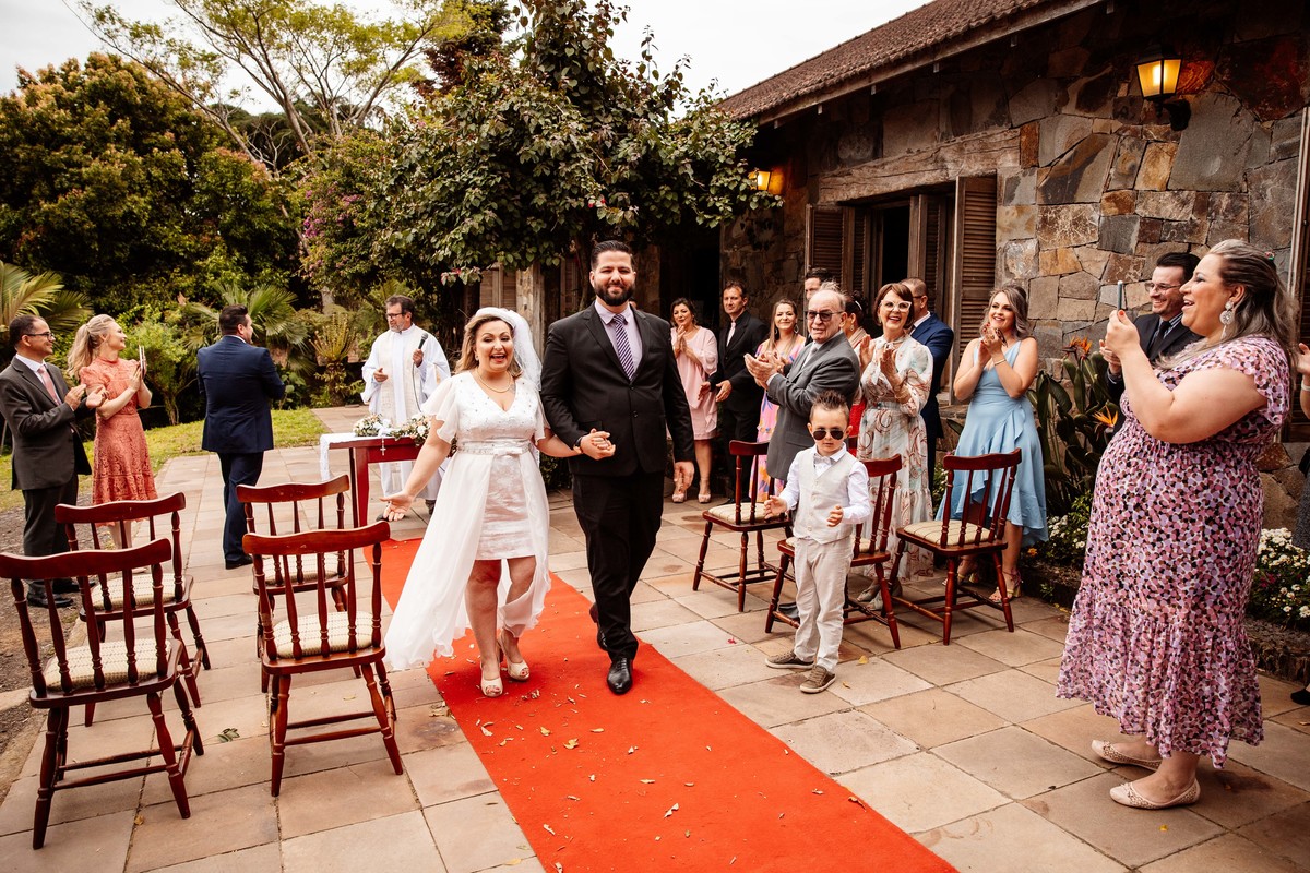 Aline Bortolini Fotografia
Fotógrafo no vale dos vinhedos
Case na Serra Gaúcha
casamento em Garibaldi 