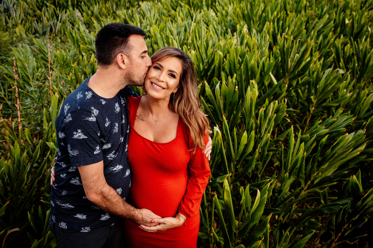 Ensaio Gestante Gestação  Bebê à Bordo Fotografia de gestante Fotógrafos em Garibaldi Fotografia em garibaldi Aline Bortolini Aline Bortolini Fotografia Fotografia em Bento Gonçalves Doce espera Fotografia no vale dos vinhedos Mãe de menino família