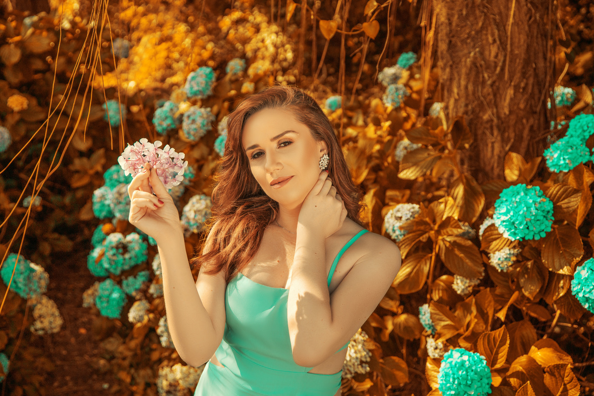 Aurora Cinabre Aline Botolini Elias Langer Aline Bortolini Fotografia Ensaio Onírico Tons quentes Ensaio fotográfico Ensaio externo Sessão de fotos Fotografia Fotógrafos em Garibaldi Garibaldi Serra Gaúcha Ensaio feminino Vale dos vinhedos Projeto de foto