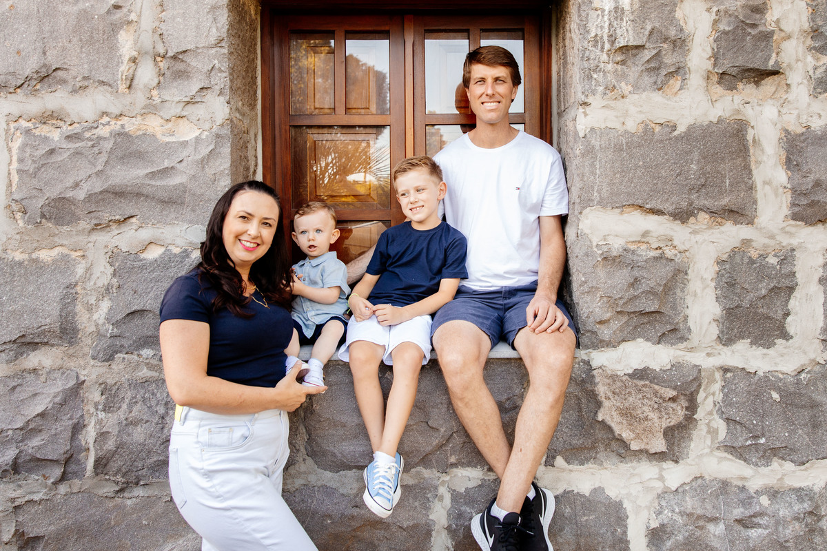 crianças infantil aline bortolini fotografia fotógrafa em garibaldi fotografia garibaldi fotografia externa fotos em família fotografia infantil vale dos vinhedos serra gaúcha porto seguro amor e afeto Essência porto seguro, virtudes, lar, família 