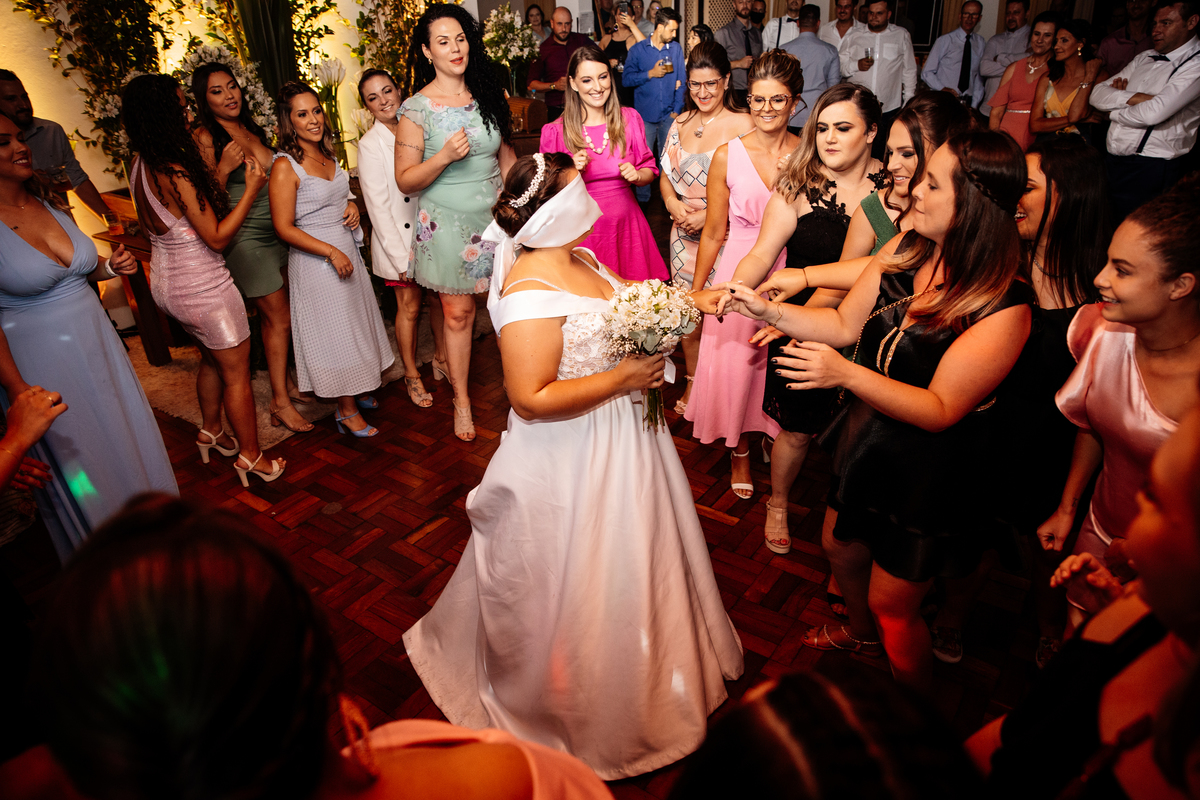 Aline Bortolini Fotografia
Fotógrafo no vale dos vinhedos
Case na Serra Gaúcha
casamento em Garibaldi 