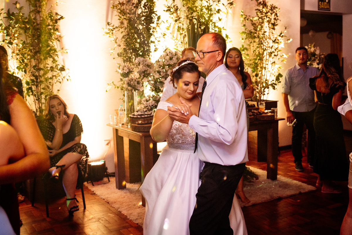 Aline Bortolini Fotografia
Fotógrafo no vale dos vinhedos
Case na Serra Gaúcha
casamento em Garibaldi 