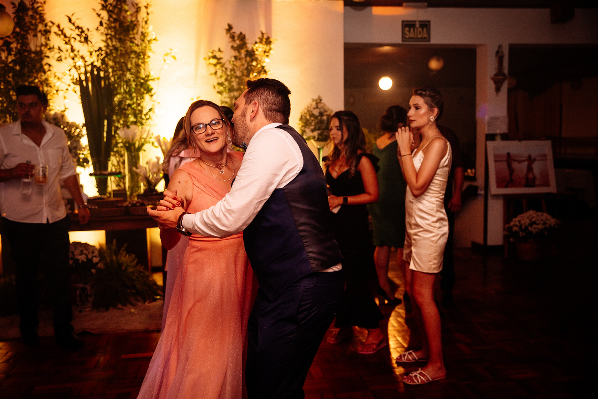 Aline Bortolini Fotografia
Fotógrafo no vale dos vinhedos
Case na Serra Gaúcha
casamento em Garibaldi 