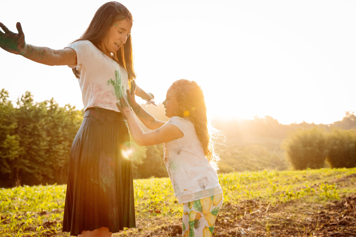 crianças infantil aline bortolini fotografia fotógrafa em garibaldi fotografia garibaldi fotografia externa fotos em família fotografia infantil vale dos vinhedos serra gaúcha porto seguro amor e afeto Essência porto seguro, virtudes, lar, família 