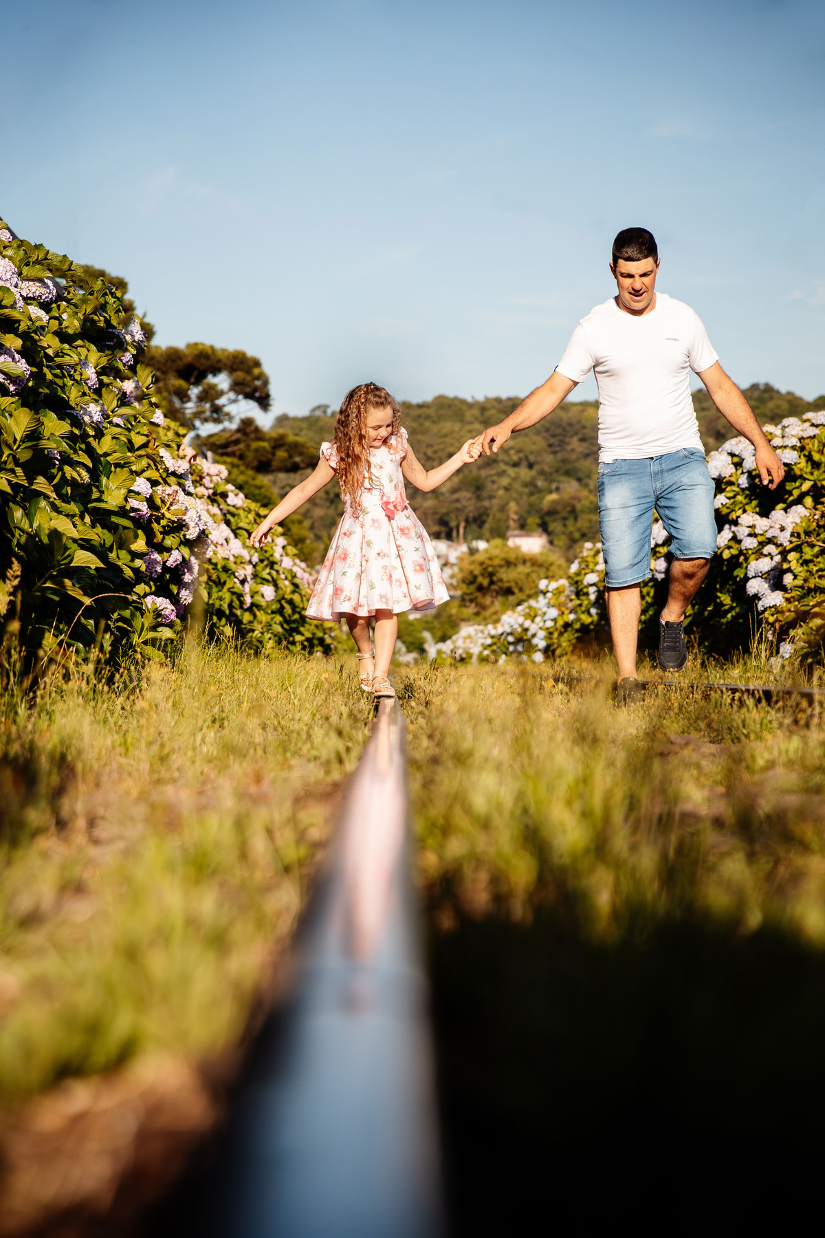 crianças infantil aline bortolini fotografia fotógrafa em garibaldi fotografia garibaldi fotografia externa fotos em família fotografia infantil vale dos vinhedos serra gaúcha porto seguro amor e afeto Essência porto seguro, virtudes, lar, família 