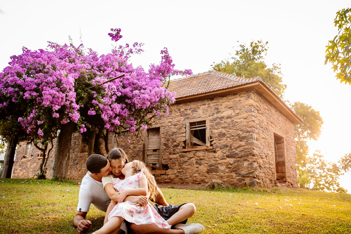 crianças infantil aline bortolini fotografia fotógrafa em garibaldi fotografia garibaldi fotografia externa fotos em família fotografia infantil vale dos vinhedos serra gaúcha porto seguro amor e afeto Essência porto seguro, virtudes, lar, família 