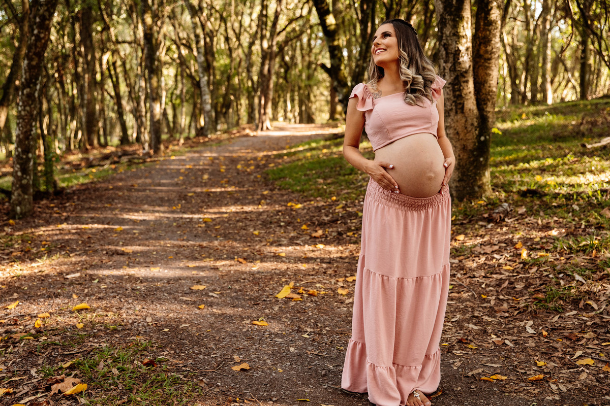 Ensaio Gestante Gestação  Bebê à Bordo Fotografia de gestante Fotógrafos em Garibaldi Fotografia em garibaldi Aline Bortolini Aline Bortolini Fotografia Fotografia em Bento Gonçalves Doce espera Fotografia no vale dos vinhedos Mãe de menino família