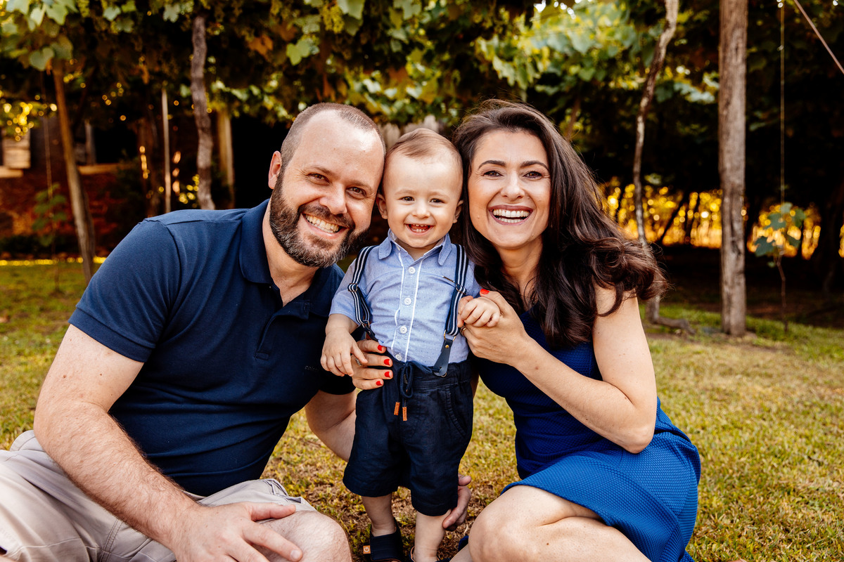 crianças infantil aline bortolini fotografia fotógrafa em garibaldi fotografia garibaldi fotografia externa fotos em família fotografia infantil vale dos vinhedos serra gaúcha porto seguro amor e afeto Essência porto seguro, virtudes, lar, família 
