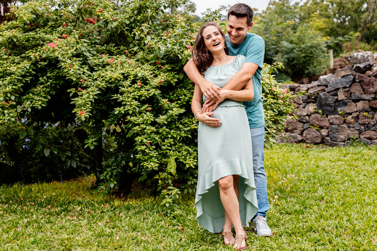 Ensaio Gestante Gestação  Bebê à Bordo Fotografia de gestante Fotógrafos em Garibaldi Fotografia em garibaldi Aline Bortolini Aline Bortolini Fotografia Fotografia em Bento Gonçalves Doce espera Fotografia no vale dos vinhedos Mãe de menino família