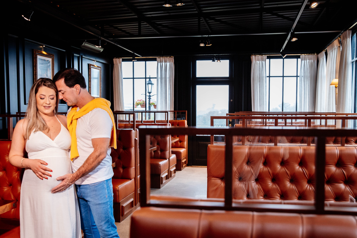 Ensaio Gestante Gestação  Bebê à Bordo Fotografia de gestante Fotógrafos em Garibaldi Fotografia em garibaldi Aline Bortolini Aline Bortolini Fotografia Fotografia em Bento Gonçalves Doce espera Fotografia no vale dos vinhedos Mãe de menino família