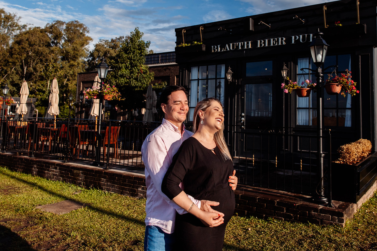 Ensaio Gestante Gestação  Bebê à Bordo Fotografia de gestante Fotógrafos em Garibaldi Fotografia em garibaldi Aline Bortolini Aline Bortolini Fotografia Fotografia em Bento Gonçalves Doce espera Fotografia no vale dos vinhedos Mãe de menino família