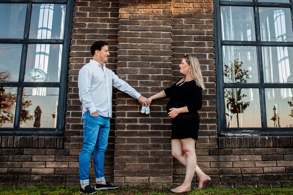 Ensaio Gestante Gestação  Bebê à Bordo Fotografia de gestante Fotógrafos em Garibaldi Fotografia em garibaldi Aline Bortolini Aline Bortolini Fotografia Fotografia em Bento Gonçalves Doce espera Fotografia no vale dos vinhedos Mãe de menino família
