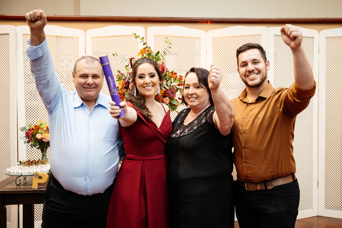 Formatura colação de grau fotografia de formatura festa de formatura  aline bortolini fotografia eventos vale dos vinhedos garibaldi bento gonçalves Carlos Barbosa arquitetura