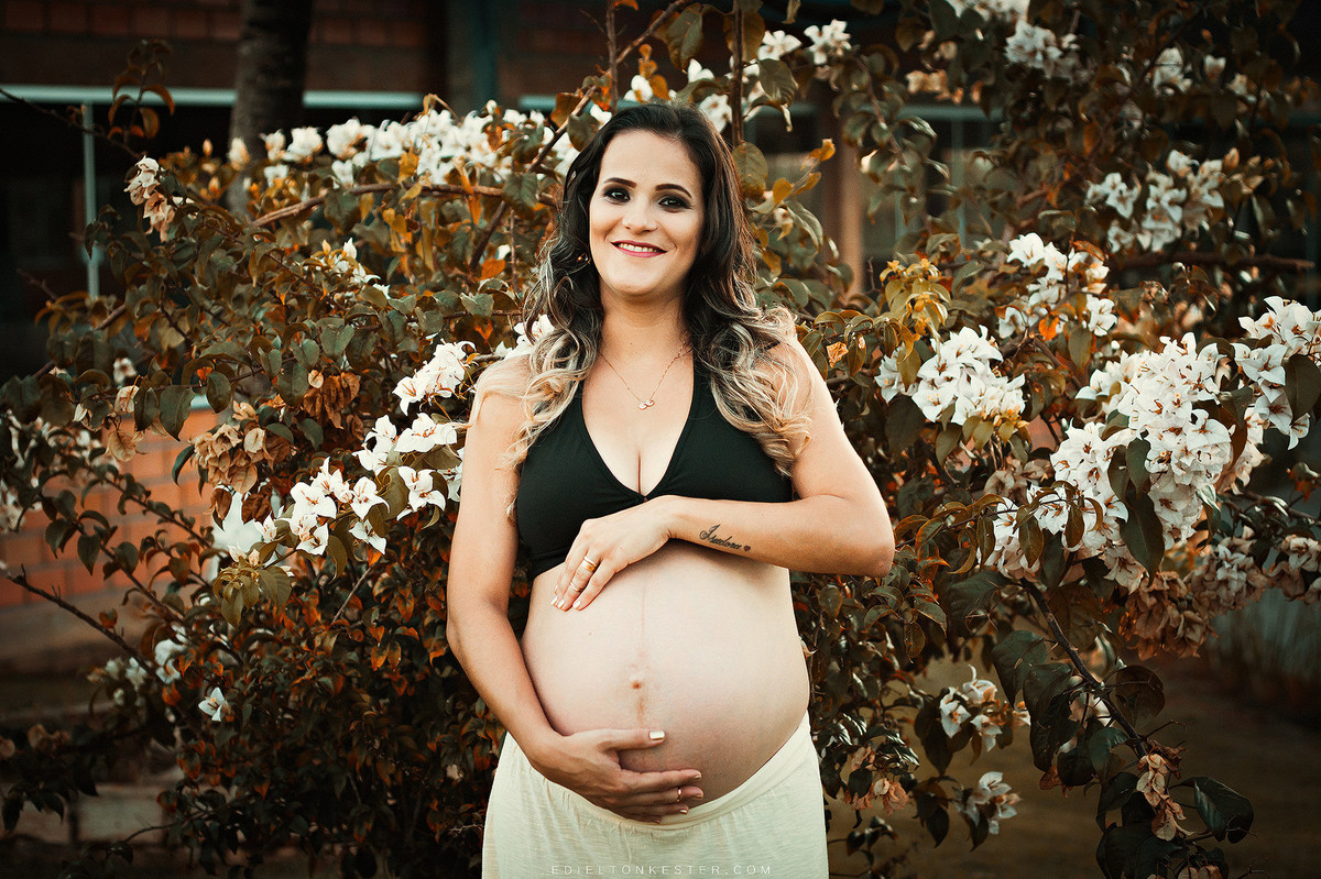 foto de gravida com flores