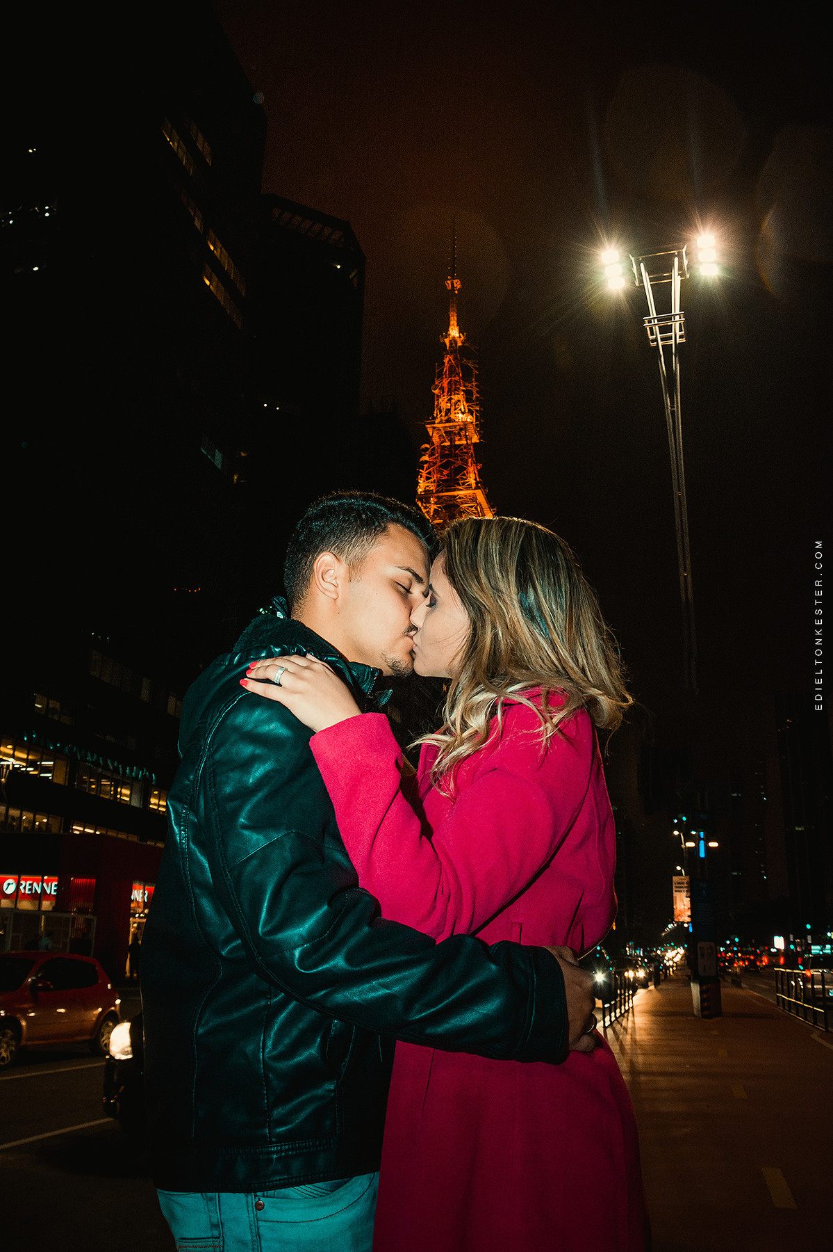 noivos em ensaio pre casamento em sao paulo pelo fotografo edielton kester